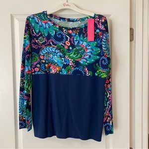 NWT Lilly Pulitzer size Large Finn Top in Navy